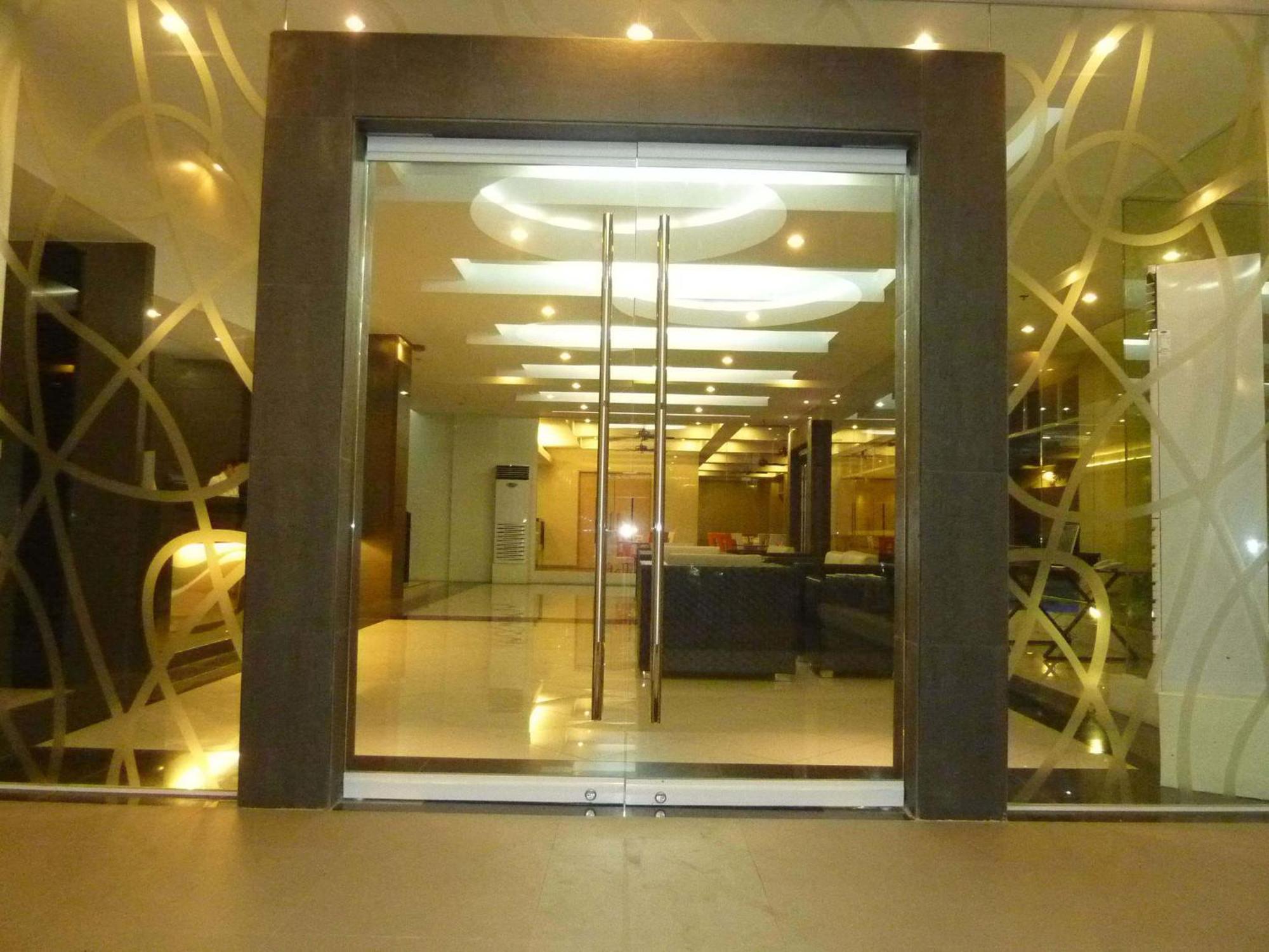 Circle Inn - Iloilo City Center Dış mekan fotoğraf