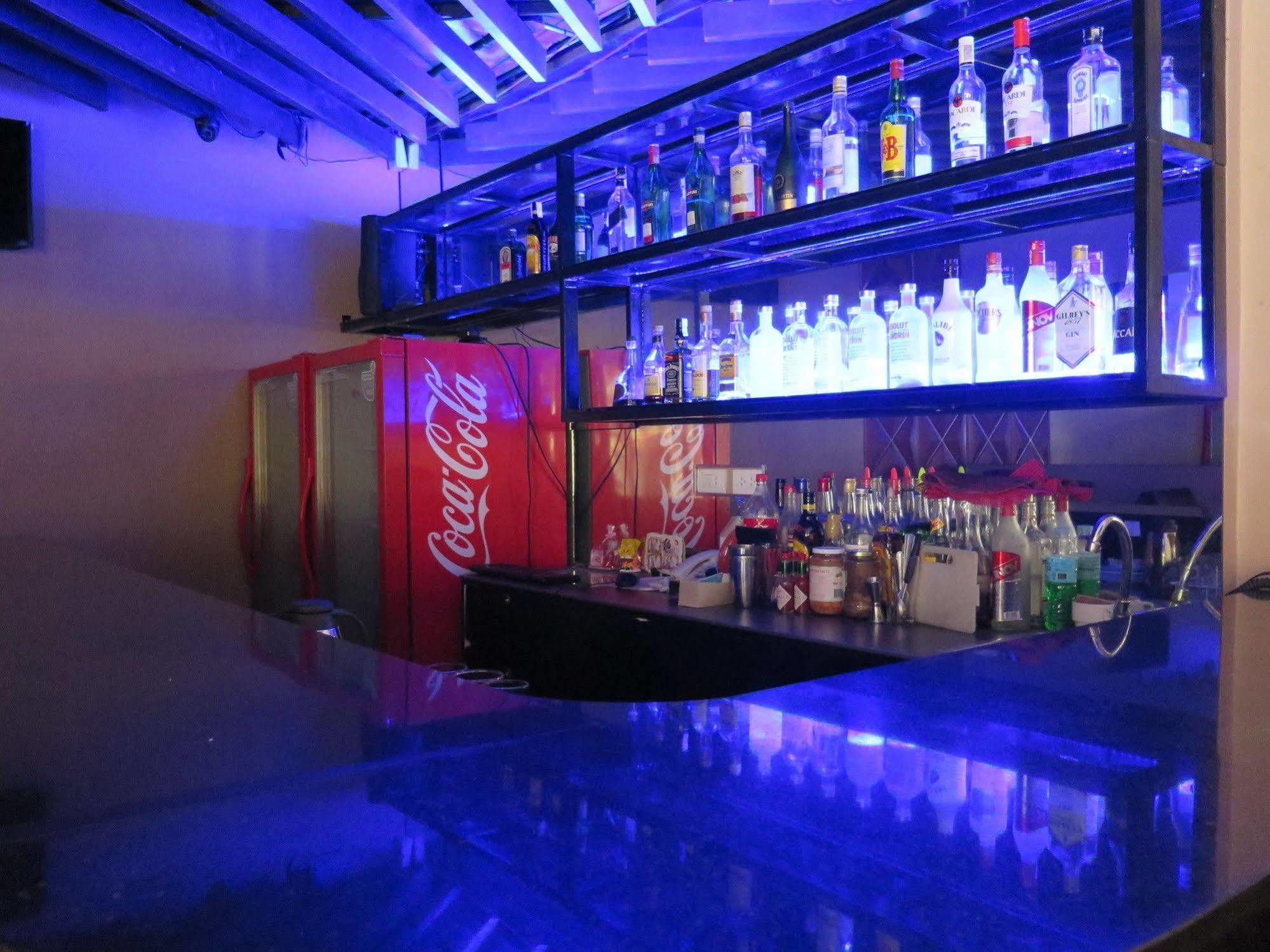 Circle Inn - Iloilo City Center Dış mekan fotoğraf
